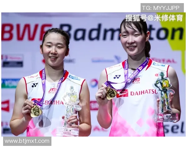 赛后分析:重庆羽毛球队与武汉羽毛球队灵活性对比与战术探讨 赛后分析:重庆羽毛球队与武汉羽毛球队灵活性对比与战术探讨